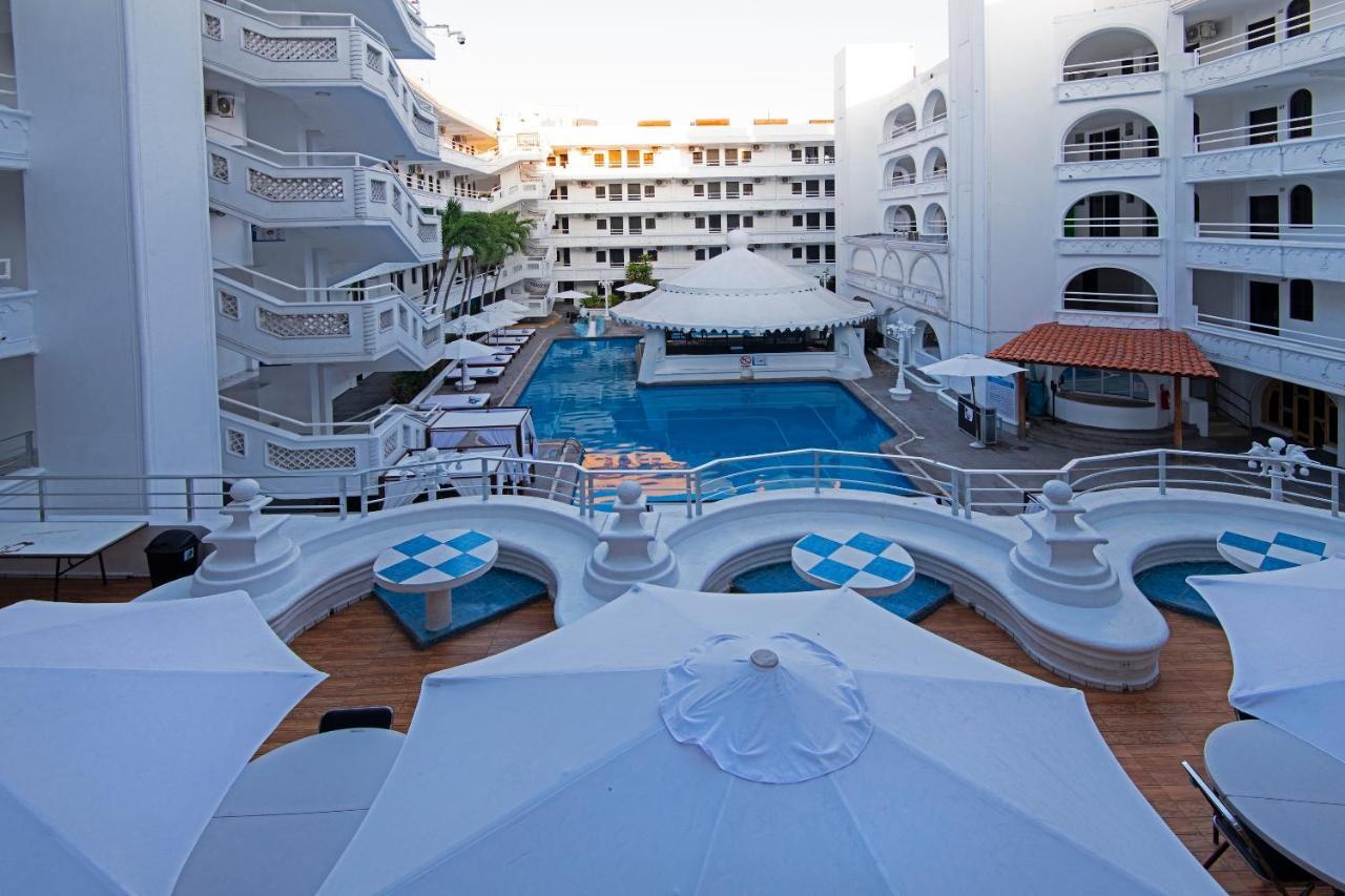 מנסניו Hotel Fiesta Mexicana מראה חיצוני תמונה