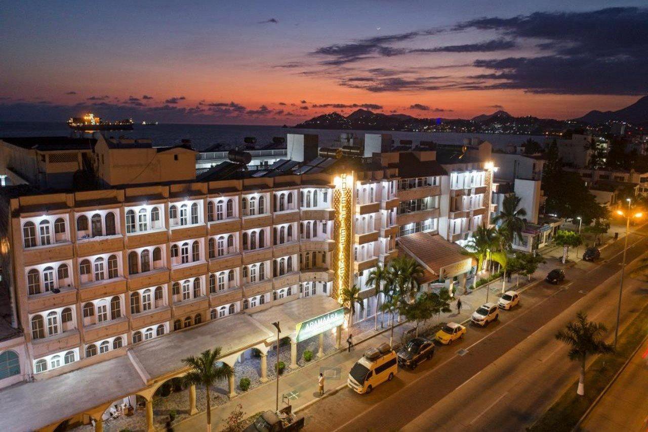 מנסניו Hotel Fiesta Mexicana מראה חיצוני תמונה