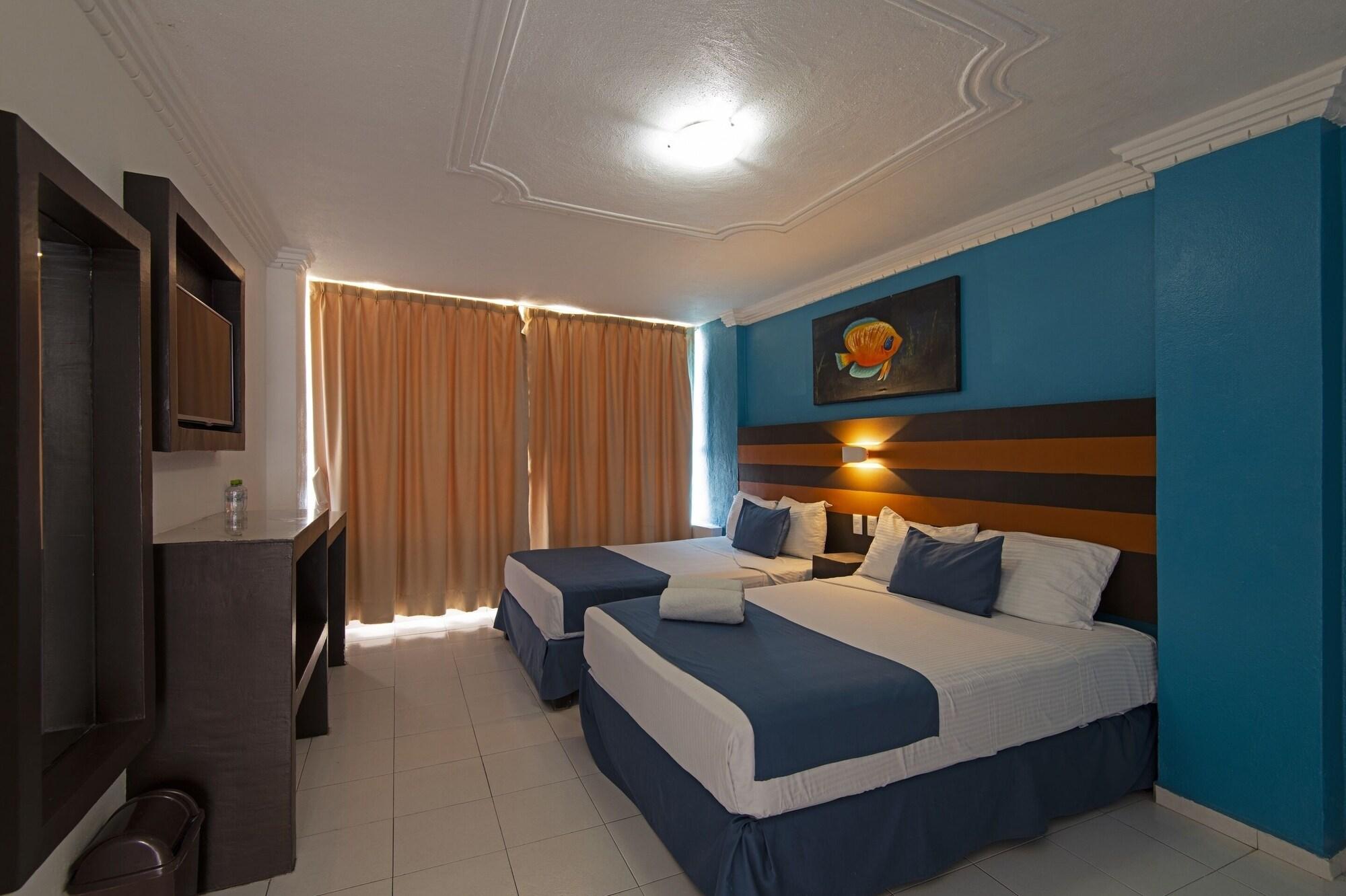 מנסניו Hotel Fiesta Mexicana מראה חיצוני תמונה