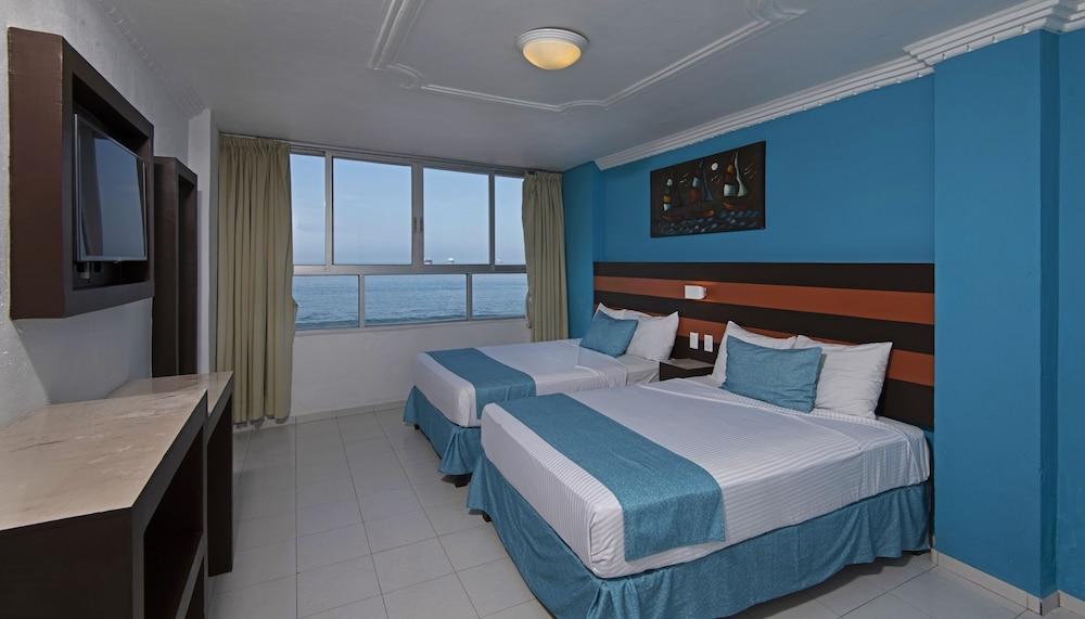 מנסניו Hotel Fiesta Mexicana מראה חיצוני תמונה