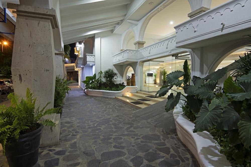 מנסניו Hotel Fiesta Mexicana מראה חיצוני תמונה