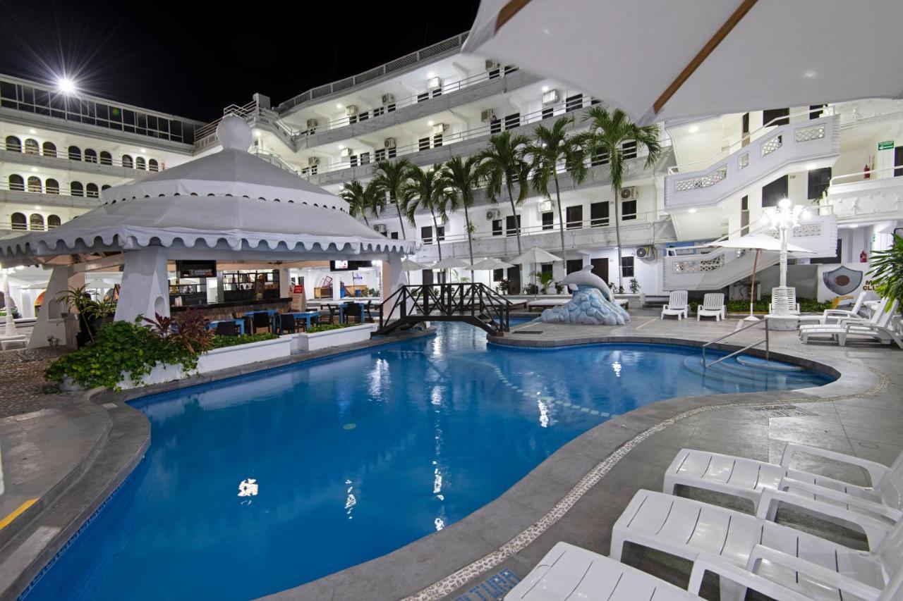 מנסניו Hotel Fiesta Mexicana מראה חיצוני תמונה